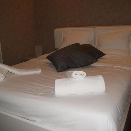 Hotel relais du prieuré Le Magny  Esterno foto